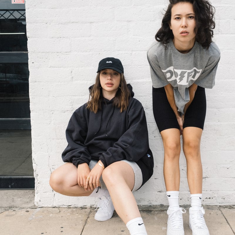 THE MINIMALIST DRIFT HOODIE - image3